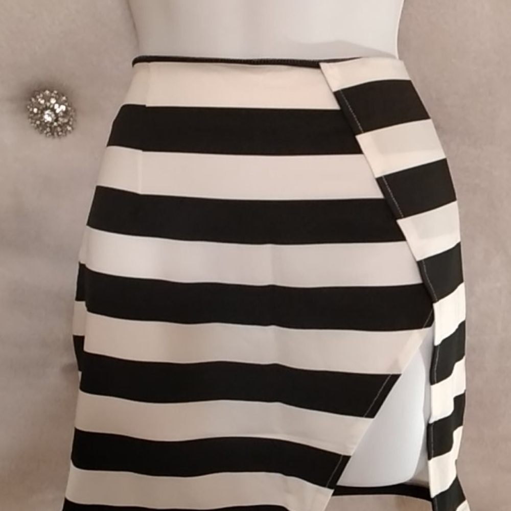 🔥Striped two piece Skirt set - Picture 4 of 8